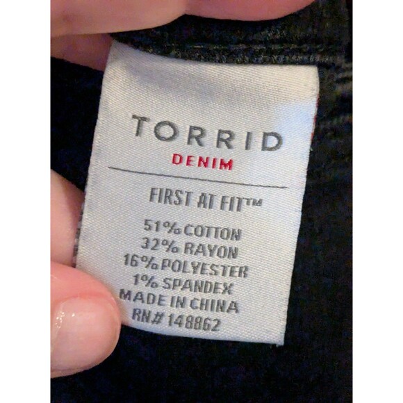 Torrid Plus Size 22 Black Jeggings Crop Capri - Picture 4 of 5